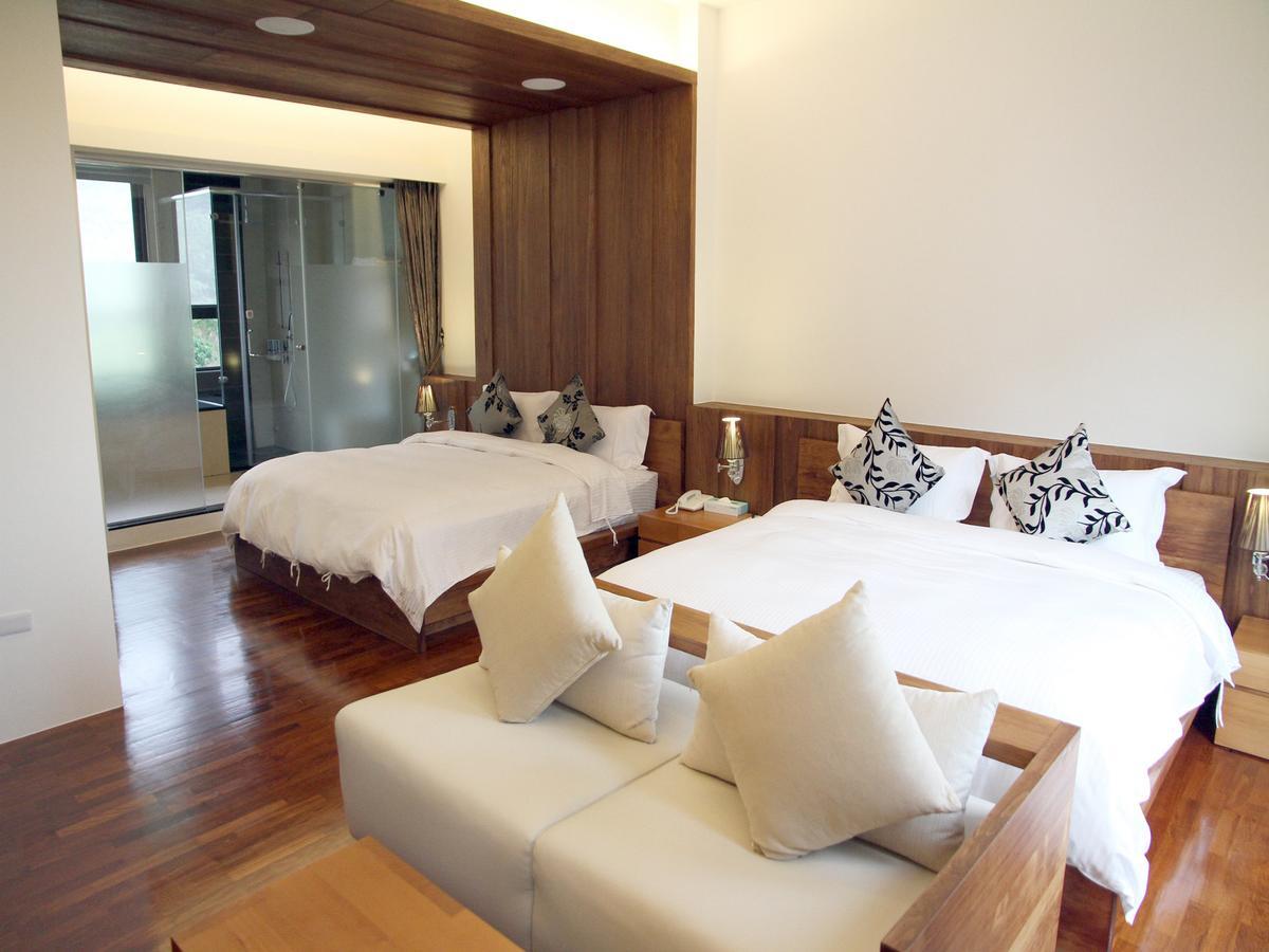 Peace Area Hot Spring Hotel Jiaoxi Luaran gambar