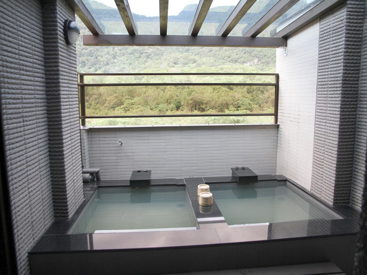 Peace Area Hot Spring Hotel Jiaoxi Luaran gambar